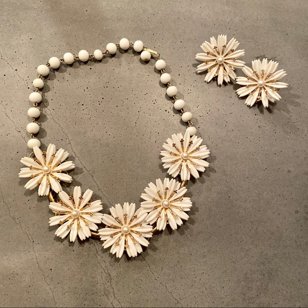 Mid century vintage starburst choker and earrings